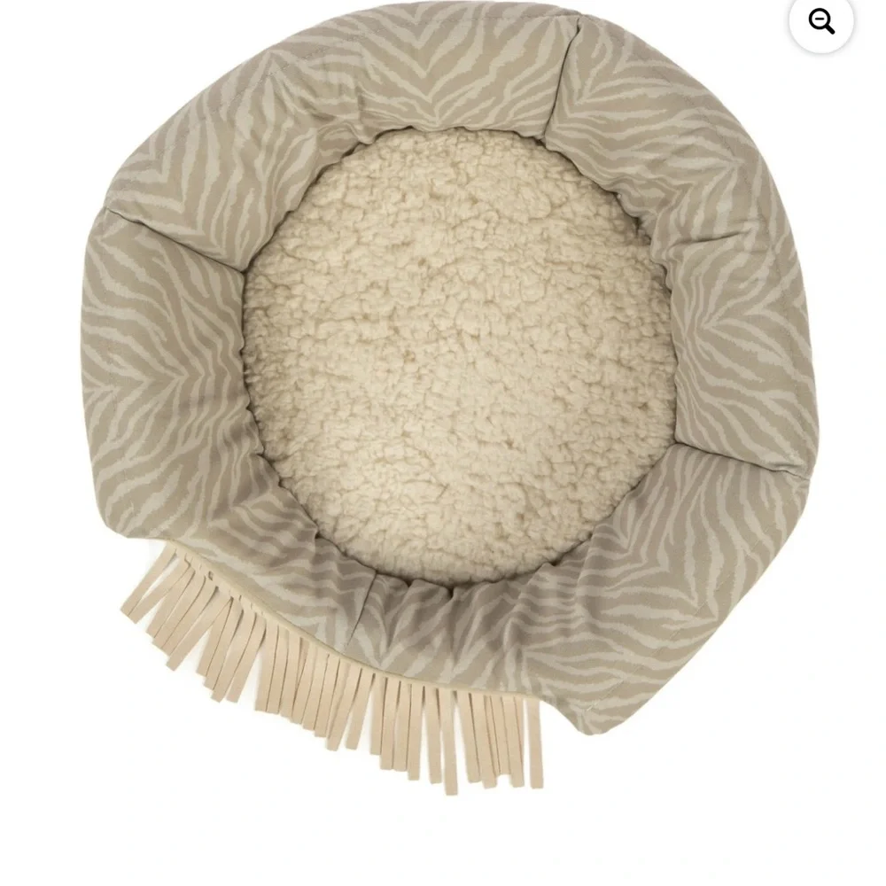 2 In 1 SmartyKat Fringed Honeycomb Convertible Cat Bed Pop Up Or Push Down Tiger